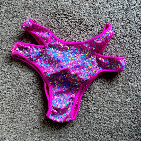 iHeartRaves Pink Sequin Rave Cut Out Bottoms - Picture 1 of 2